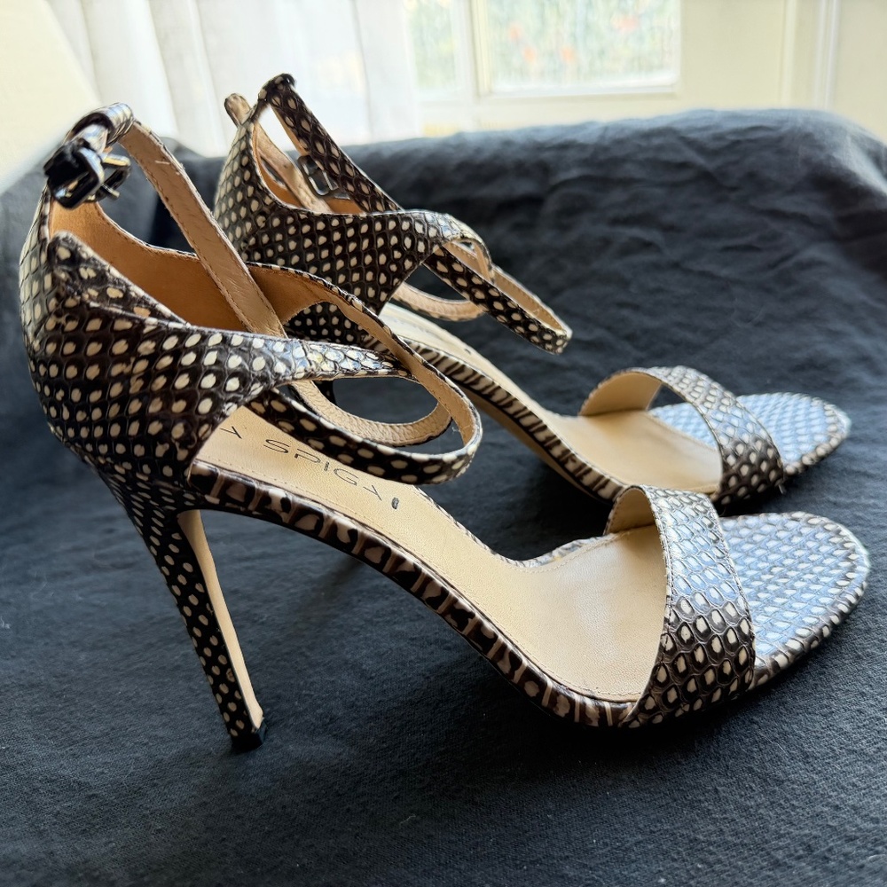 Rare All Leather Via Spiga Heeled Sandals